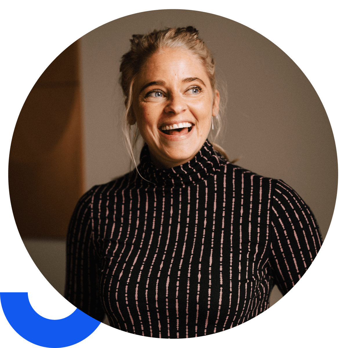 Glad tjej